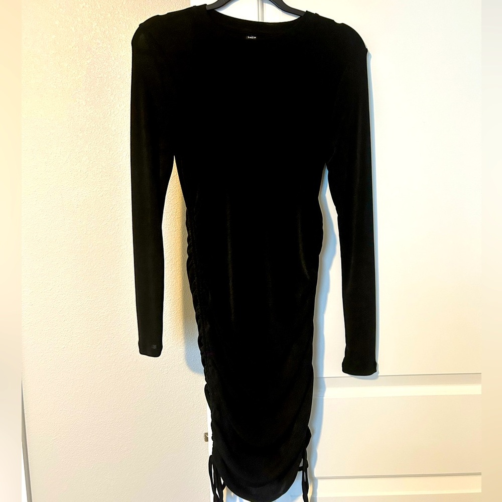 Jersey Style Maternity Black Dress by SHEIN. Gathered side Dress-up/Casual szS